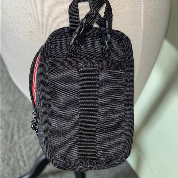 Herschel Supply Company Black adjustable strap Crossbody Bag - Picture 6 of 11